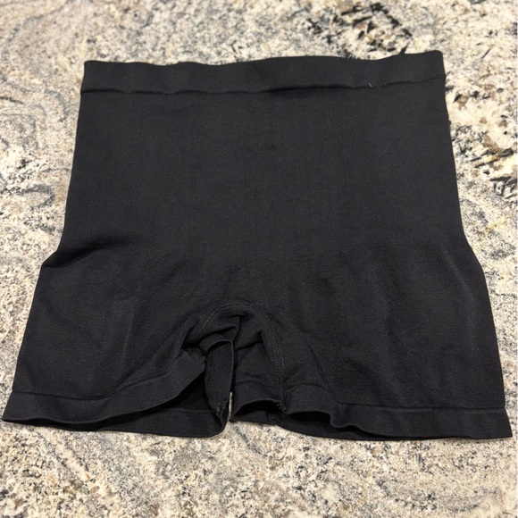 Skinnygirl Black Bike Shorts large - Picture 1 of 4